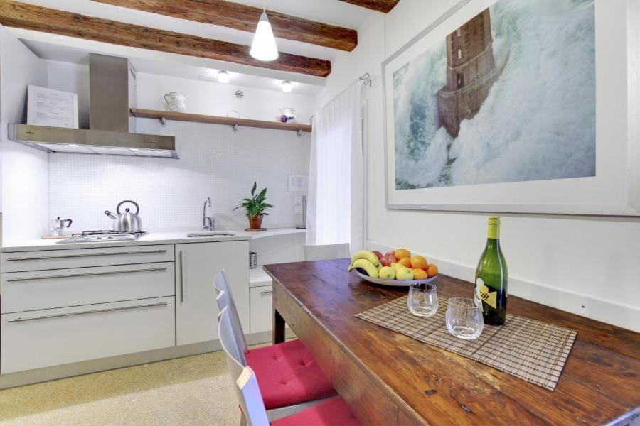 Cozy Apartment Up To 4 In Biennale Giardini By Bricola Apartments Wenecja Zewnętrze zdjęcie